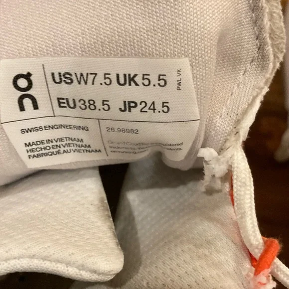 On Running Cloudnova Women's Running Shoes White / Glacier Sz-7.5 - Picture 10 of 13